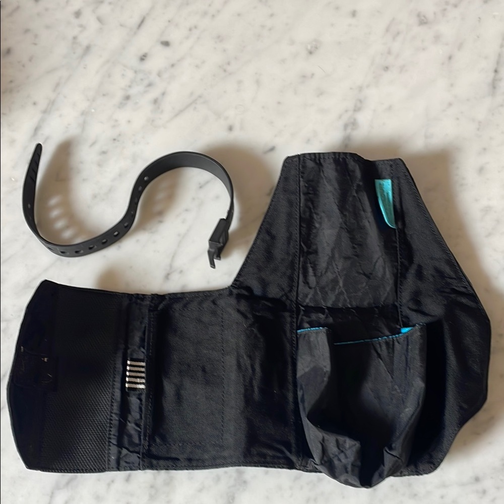 VeloColour black roll saddle bag